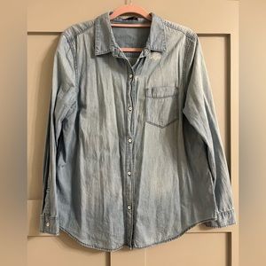 Gap Bleach Wash Denim Shirt Sz L